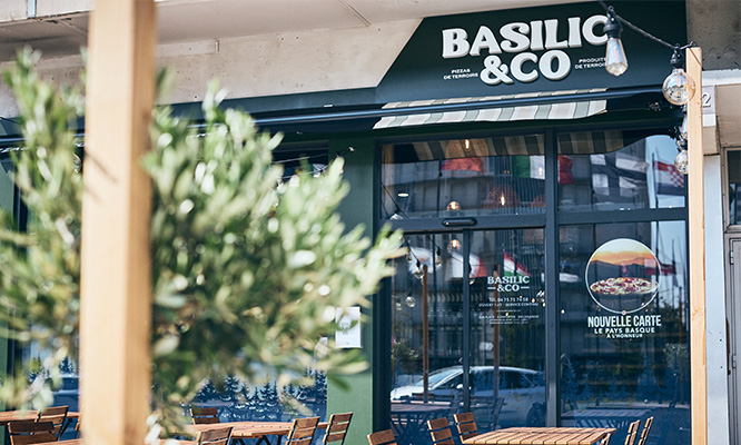 Basilic & Co façade du restaurant de Romans